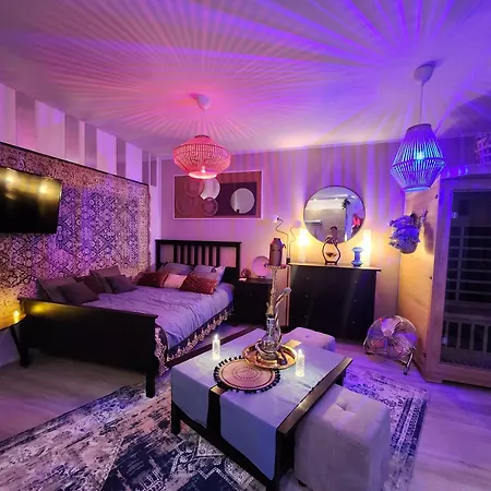 Gdansk Chmielna Prestige Home Spa Apartments With Luxury Jacuzzi And Sauna! Selected Apartments Also Feature A Massage Chair And Himalayan Salt Wall With Color Therapy Salt Forest Exterior photo