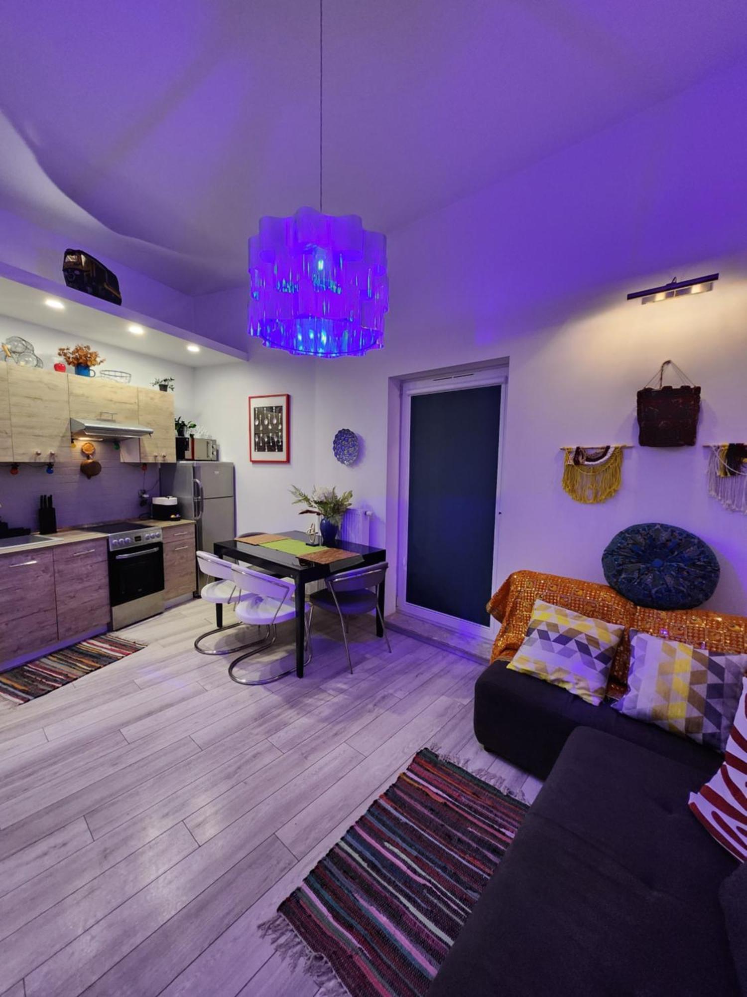 Apartment Chmielna Prestige With Luxury Jacuzzi And Sauna! Selected Also Feature A Massage Chair And Himalayan Salt With Color Therapy Salt Forest Danzig
